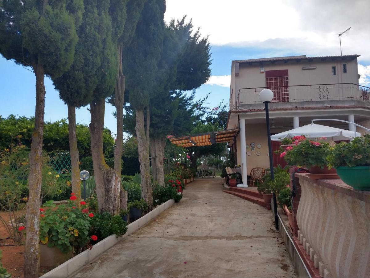 Il gazebo Panzió Scoglitti Kültér fotó