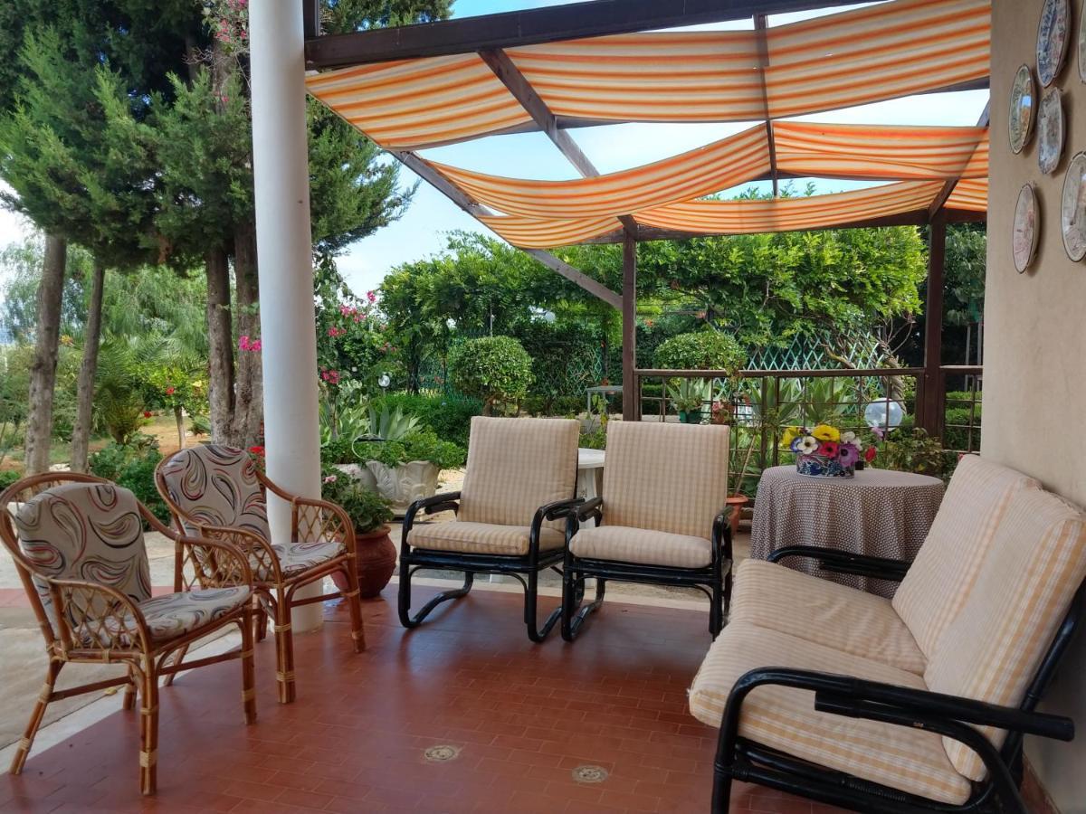 Il gazebo Panzió Scoglitti Kültér fotó