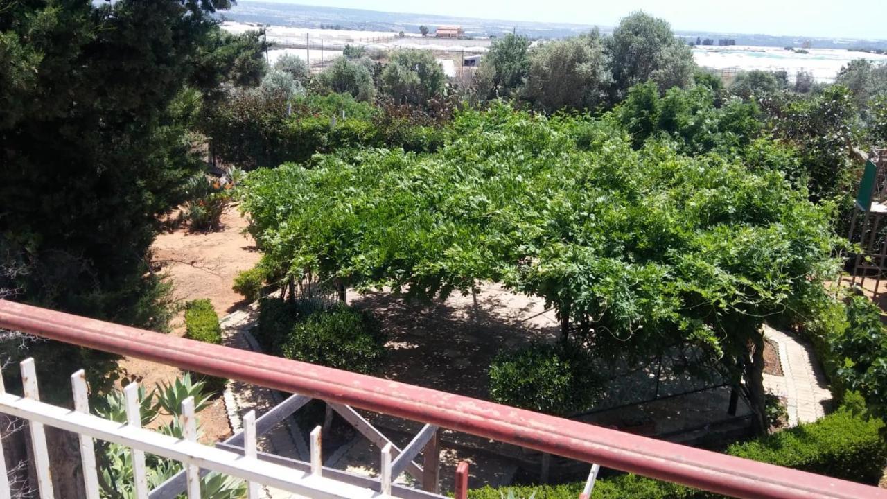 Il gazebo Panzió Scoglitti Kültér fotó