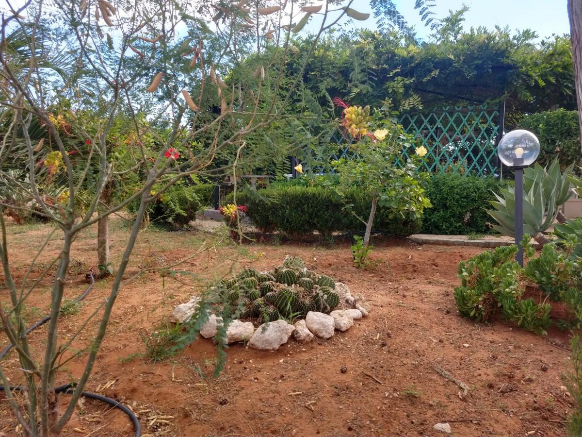 Il gazebo Panzió Scoglitti Kültér fotó